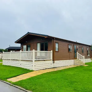 Rowan With Hot Tub , Malton United Kingdom